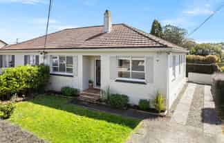3A Lovatt Crescent , Kensington