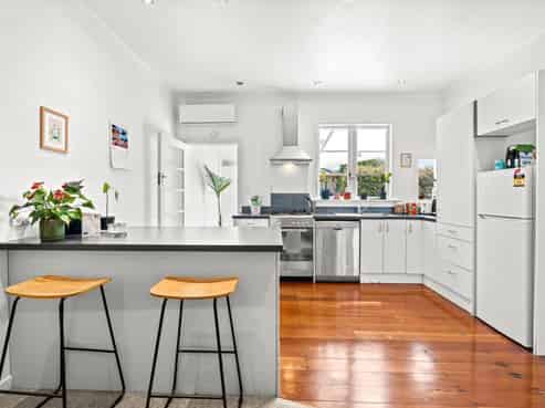 3A Lovatt Crescent , Kensington