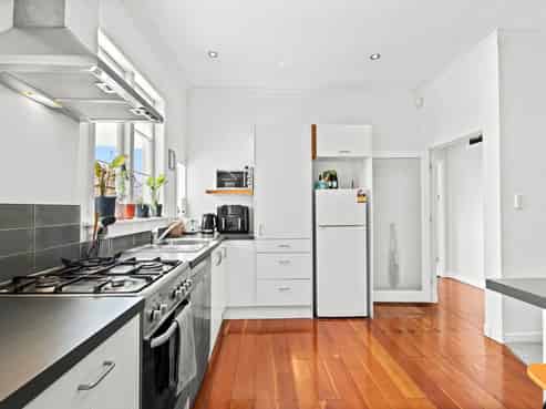 3A Lovatt Crescent , Kensington