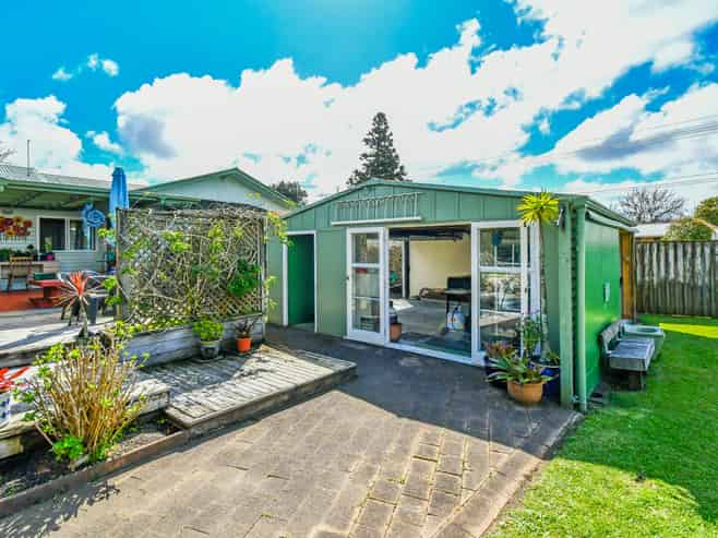 91 Gloria Avenue, Te Atatu Peninsula