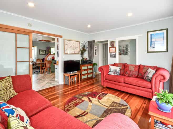 91 Gloria Avenue, Te Atatu Peninsula