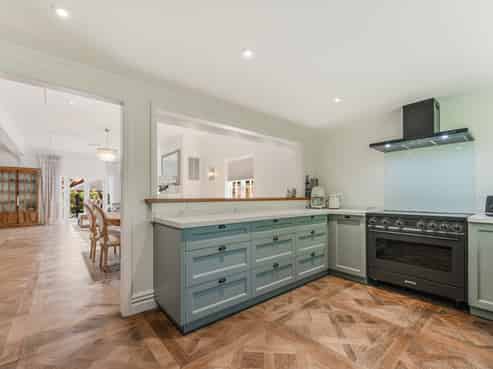 17 Quiet Woman Way, Monaco