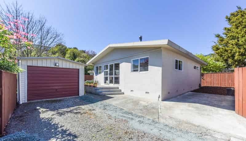 2/74 Scotia Street, Wakatu