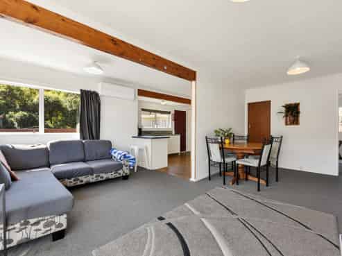 2/74 Scotia Street, Wakatu