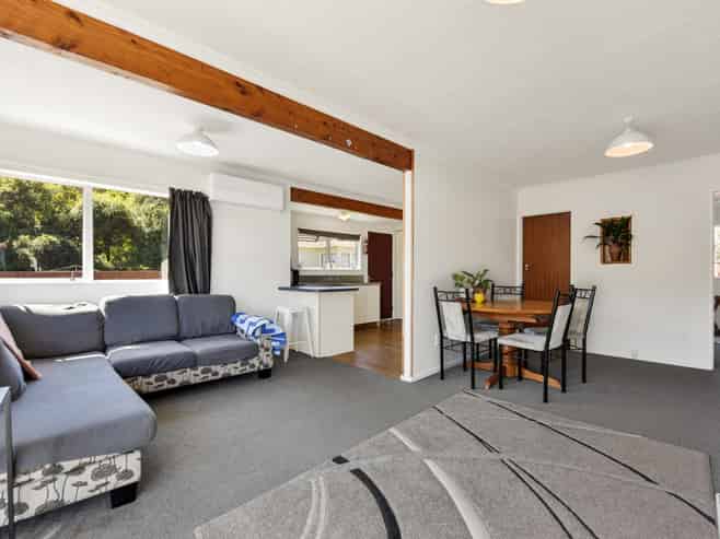2/74 Scotia Street, Wakatu