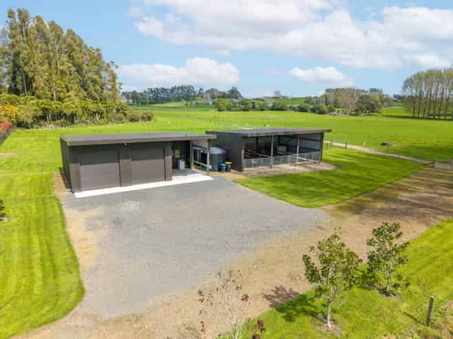 21 Barrett Road, Ngahinapouri
