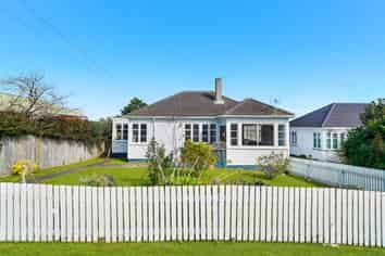 2 Triton Avenue, Mount Albert