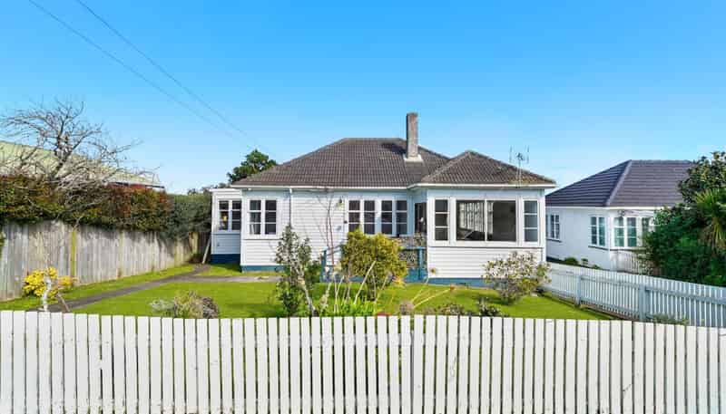 2 Triton Avenue, Mount Albert