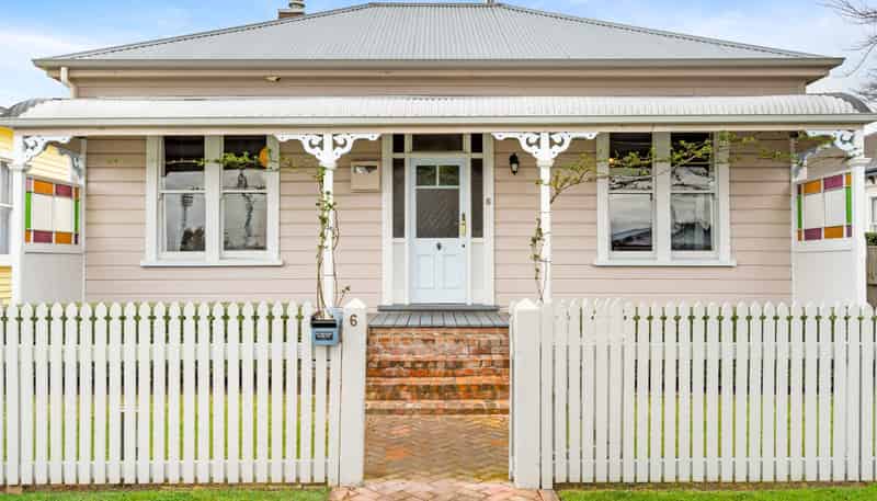 6 Ashridge Road, Napier South