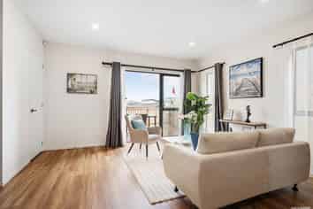 28B Goodfellow Lane, Flat Bush