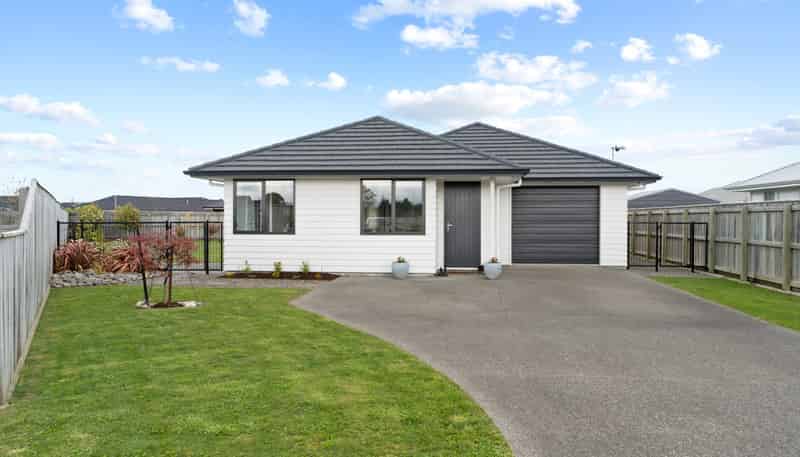 6 Mitre Way, Solway