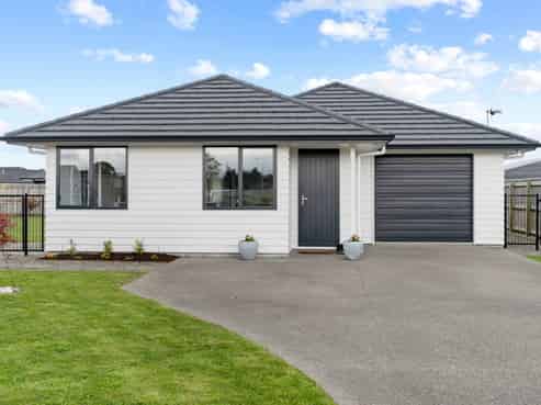 6 Mitre Way, Solway