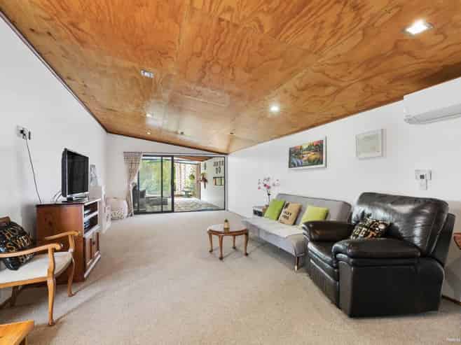 7 Maraetai Place, Port Waikato