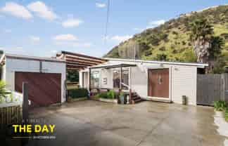 7 Maraetai Place, Port Waikato