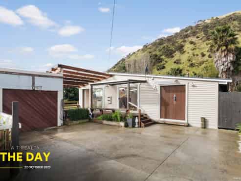 7 Maraetai Place, Port Waikato