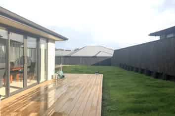 5 OMAHURU ROAD "KAHAWAI POINT", Glenbrook