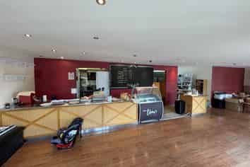 Ready to go F&B space on Main Highway