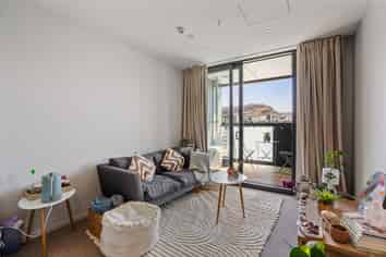 204 A&B/16 Mountain Ash Drive, Frankton