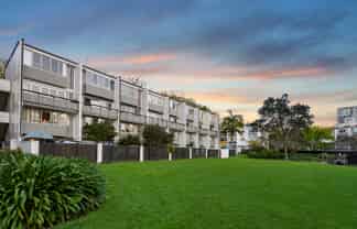 15/148 Howe Street, Freemans Bay