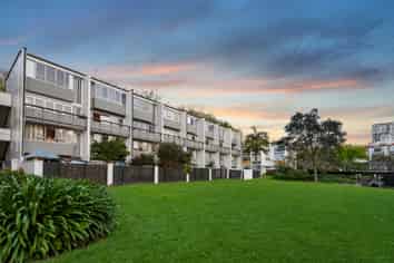 15/148 Howe Street, Freemans Bay