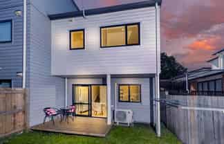 7/7 South Pacific Place, Henderson