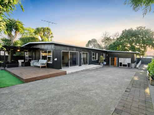 517 Weymouth Road, Weymouth