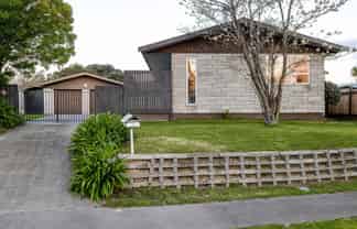 15 Kaimanawa Street, Kelvin Grove
