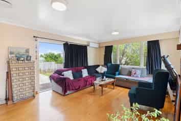 20 Stokes Avenue, Te Atatu Peninsula