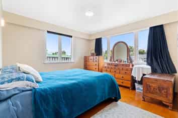 20 Stokes Avenue, Te Atatu Peninsula