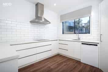 14 Macnee Street, Mornington
