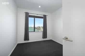 14 Macnee Street, Mornington