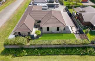 3 Waitaha Place, Clive