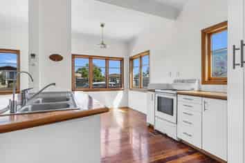 1008A Saint Aubyn St East, Parkvale