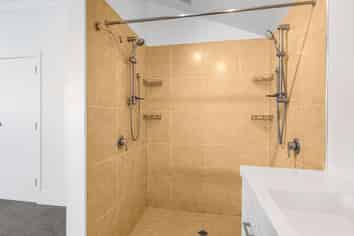 1008A Saint Aubyn St East, Parkvale