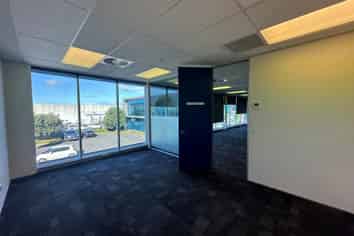 Airport Oaks Office Opportunity
