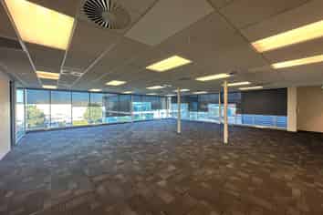 Airport Oaks Office Opportunity