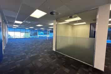 Airport Oaks Office Opportunity