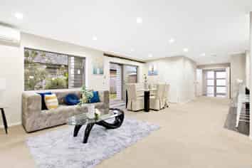 10 Coolaghy Drive, Flat Bush