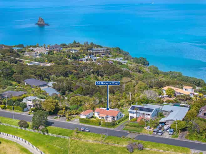 51 Roberts Road, Matakatia
