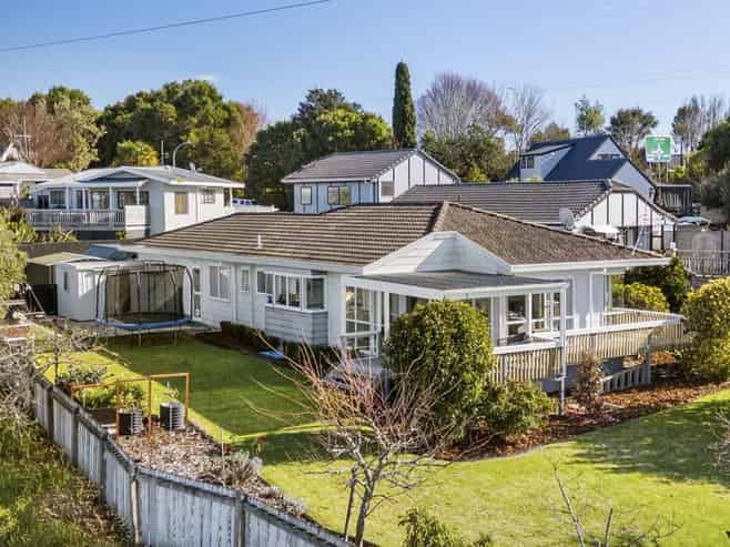 80 Hammond Street, Hairini