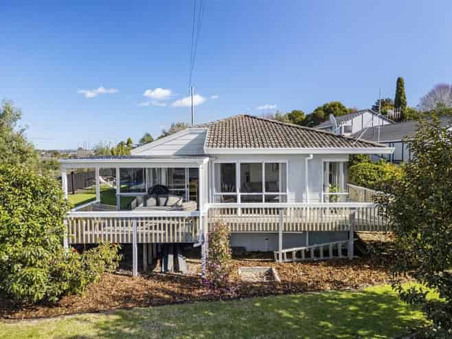 80 Hammond Street, Hairini