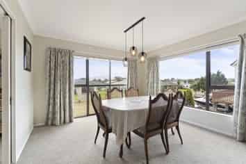 7 Major Durie Place, Waikanae Beach