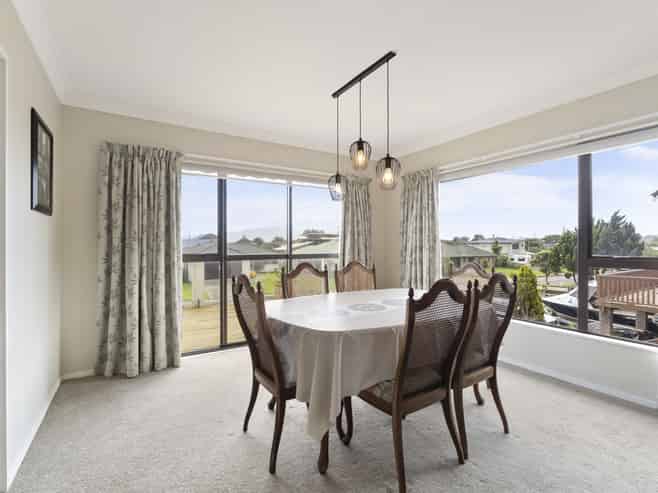 7 Major Durie Place, Waikanae Beach