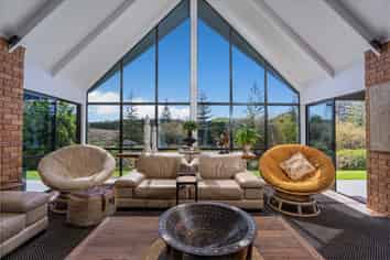 32 Julian Road, Whangamata