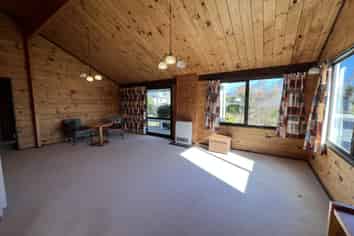 3 Oxford Street, Marton
