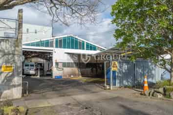 FREEHOLD EPSOM INDUSTRIAL WITH UPSIDE