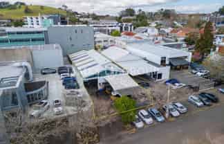 FREEHOLD EPSOM INDUSTRIAL WITH UPSIDE
