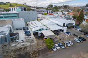 FREEHOLD EPSOM INDUSTRIAL WITH UPSIDE