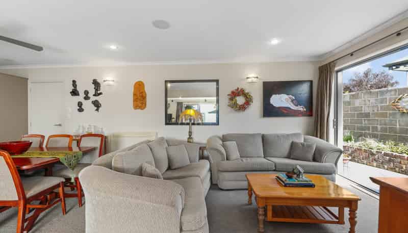2 Brooklyn Drive, Redwoodtown
