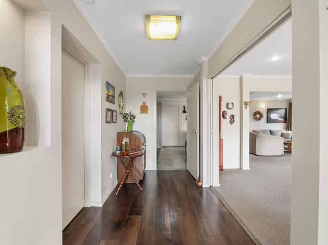 2 Brooklyn Drive, Redwoodtown
